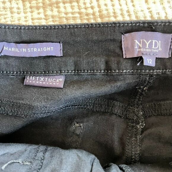 NYDJ Marilyn Straight Jeans Womens Sz 12 Black Denim Mid Rise Lift Tuck Stretch - Picture 9 of 15